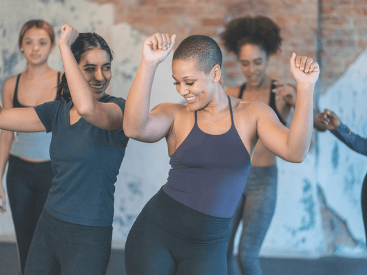 Le guide du débutant pour entrer dans le monde vibrant de la danse latine 👇